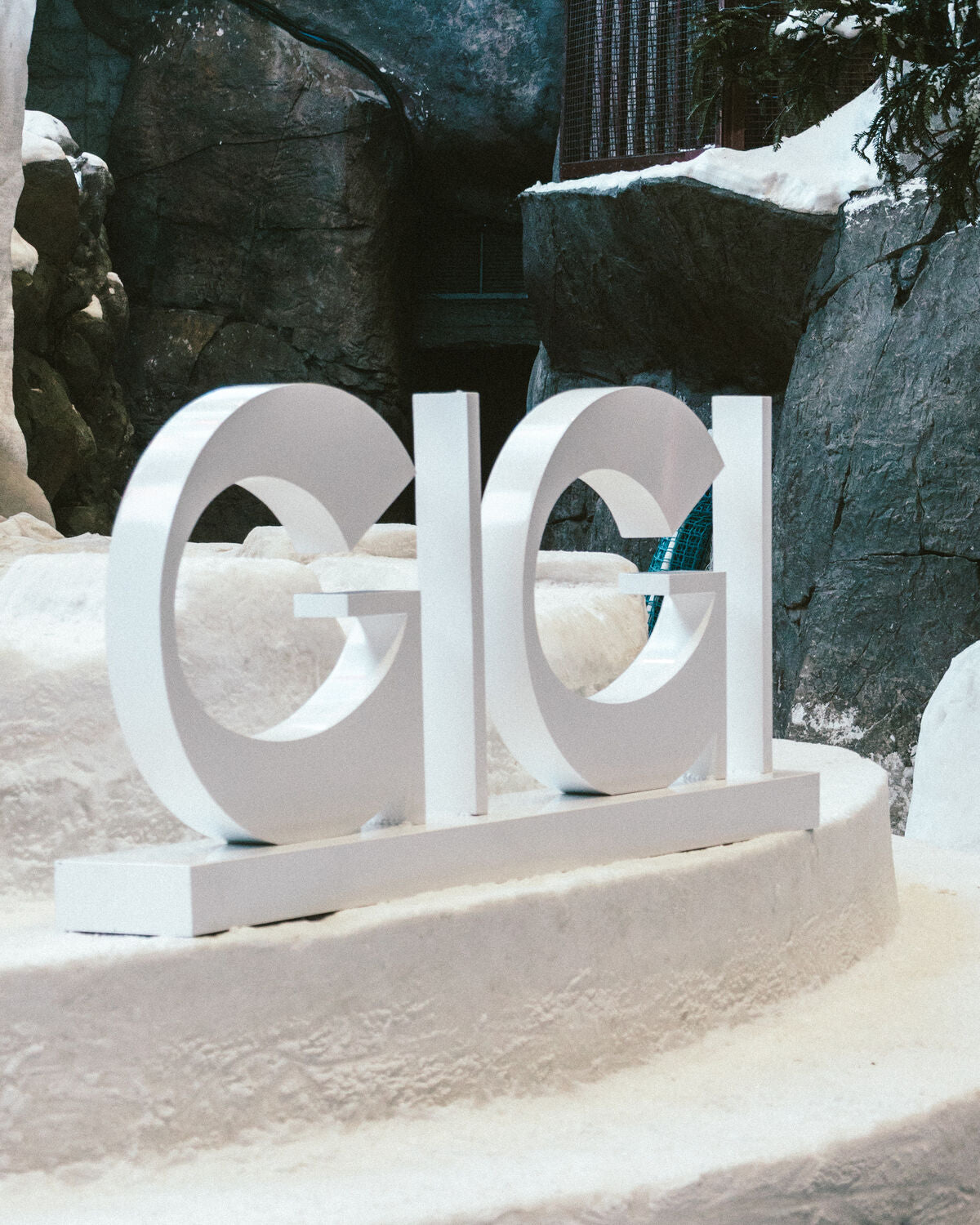 GIGI x Ski Dubai